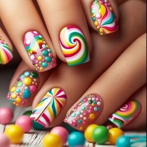 Colorful Swirl and Dot Press In Nail Set